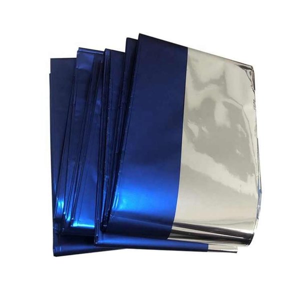 Emergency Blankets Extra Large Thermal Foil Space Blankets for Camping - Picture 4 of 12
